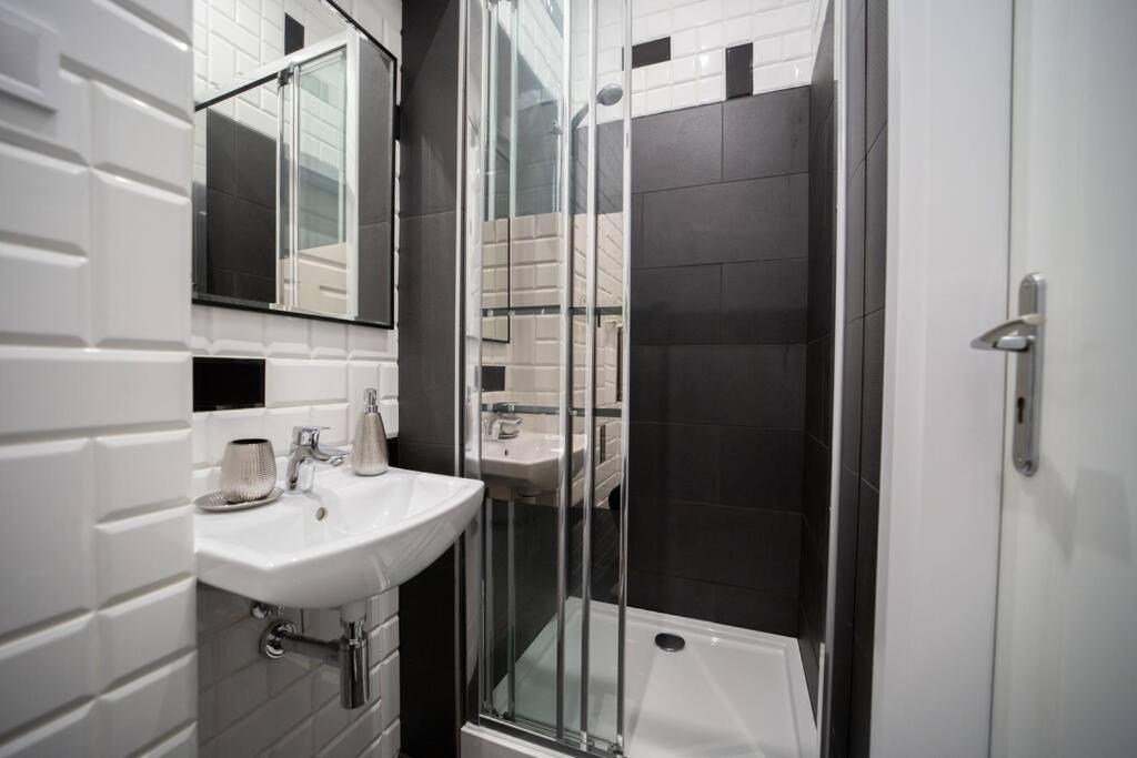 Alton Aleje Apartment 3 Warszawa Eksteriør bilde